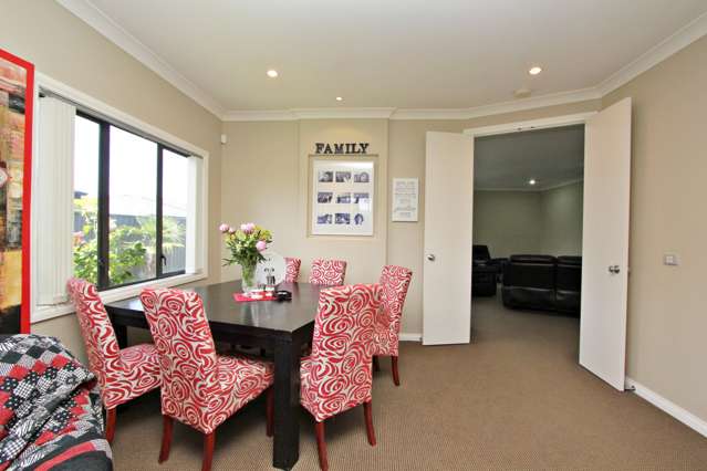 14 Portland Place Poraiti_3