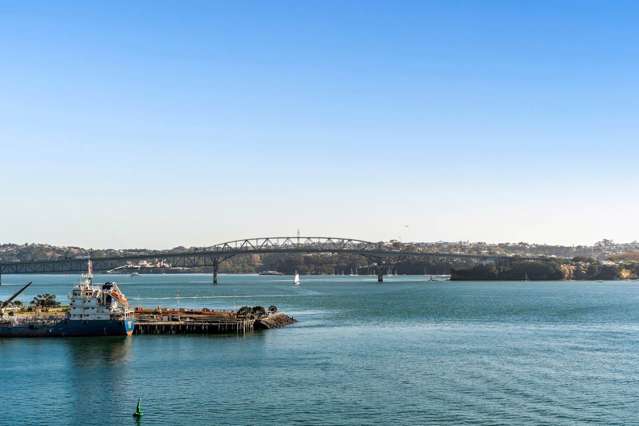 51/24 Princes Wharf City Centre_1