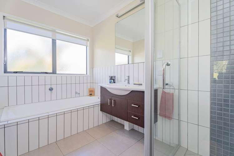 29 Sanctuary Cove Pauanui_21