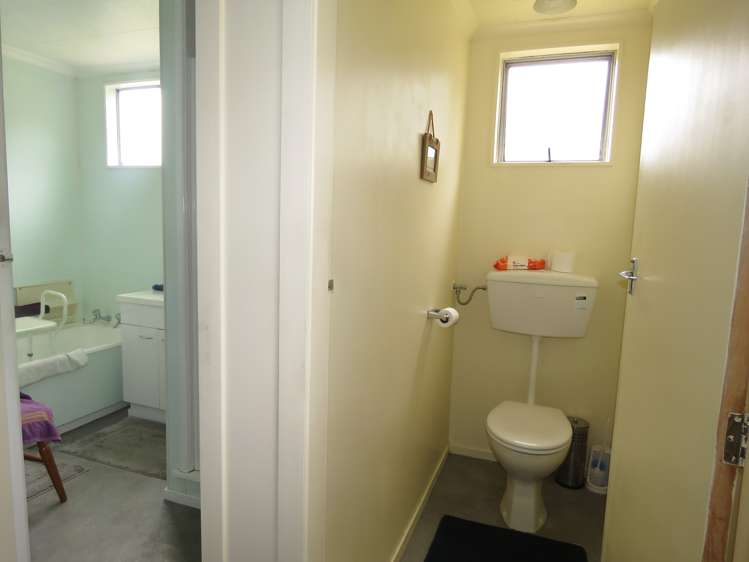 10 Broadway Reefton_11