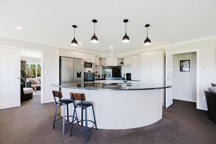 21 Kyle Road Waipukurau_6