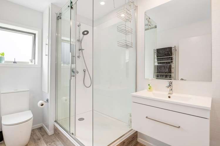 42 Albatross Road Red Beach_6