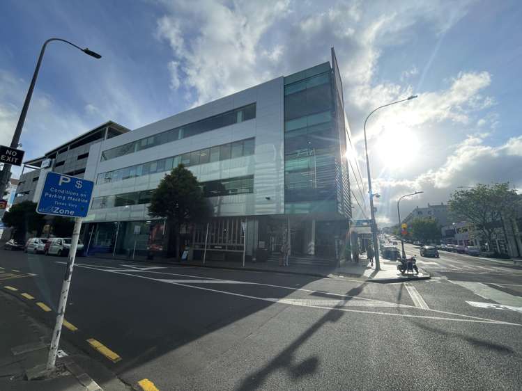 123 Carlton Gore Road Newmarket_1