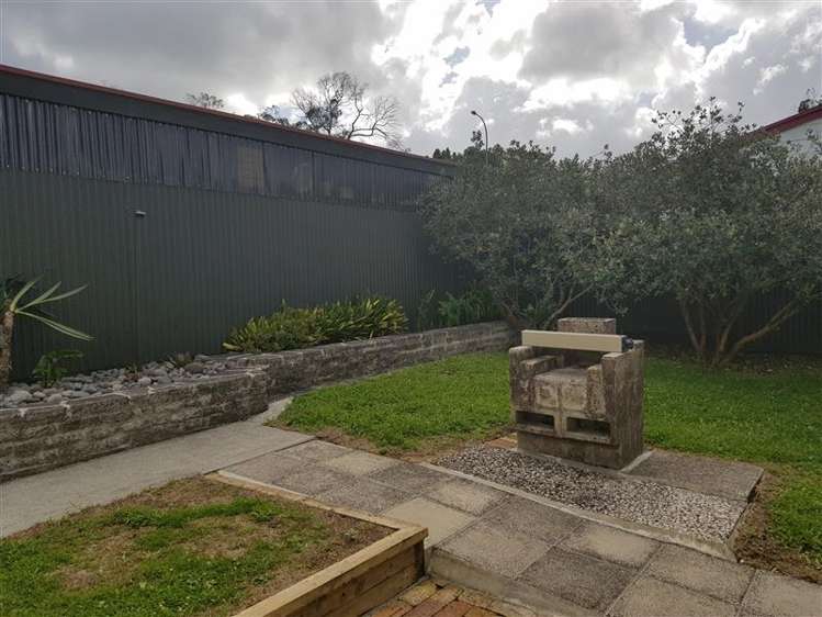 4126 Great North Road Glen Eden_11