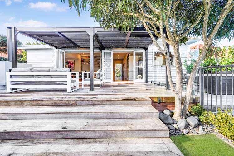 11 Galway Avenue Hamilton East_13