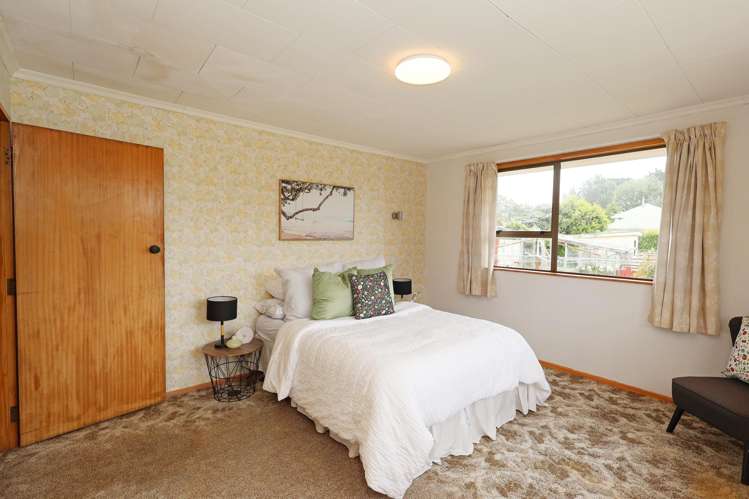 220 Bay Road West Plains_11