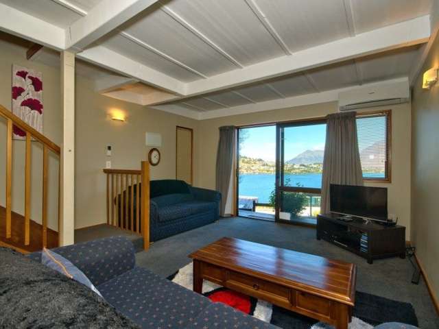 2c Larch Hill Place Queenstown_1