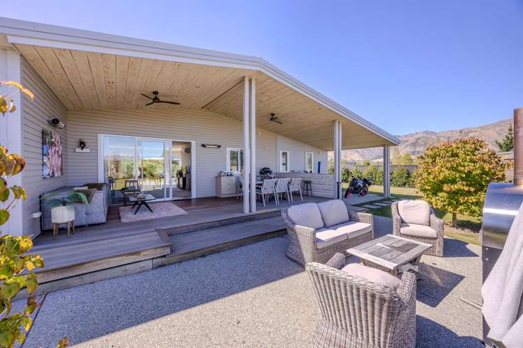 21 Sam John Place Lake Hawea_23