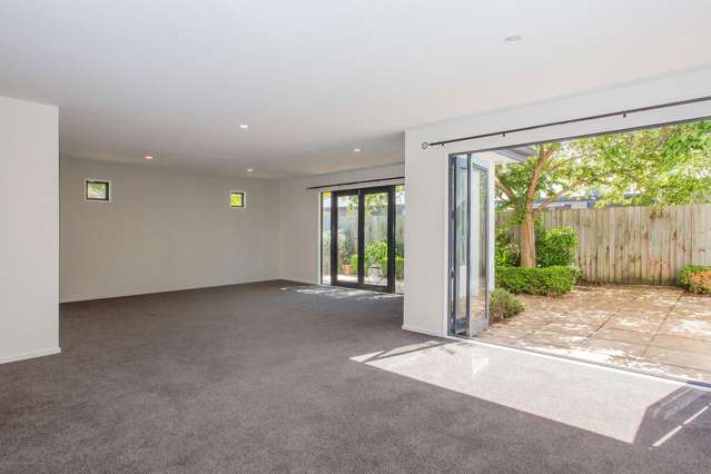 48 Travis Country Drive Burwood_3