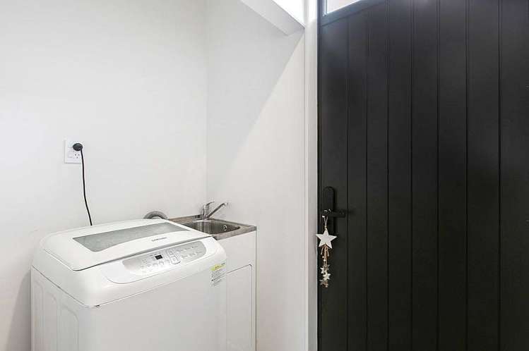 1 Pasla Close Papakura_11