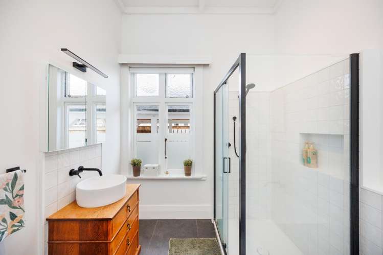 32 Worcester Street West End_17