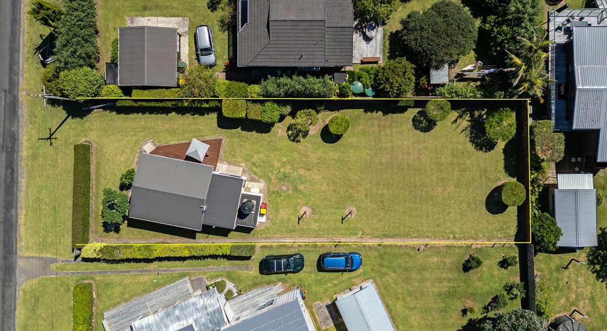 11 Hahei Beach Road_1