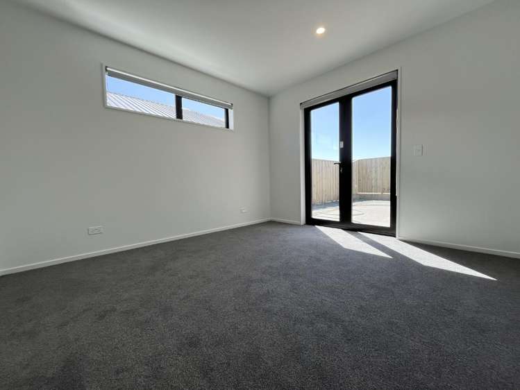 20 Mondo Drive 11103_9