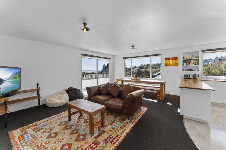 27 Idesia Grove Richmond_12