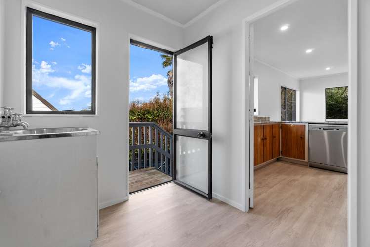 1/116 Bradbury Road Botany Downs_13