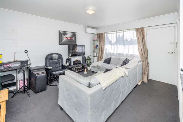 1-3/76 Tawa Street Melville_11