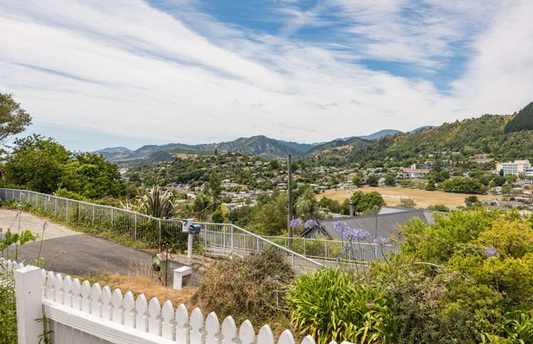 4 Jenner Road Toi Toi_19