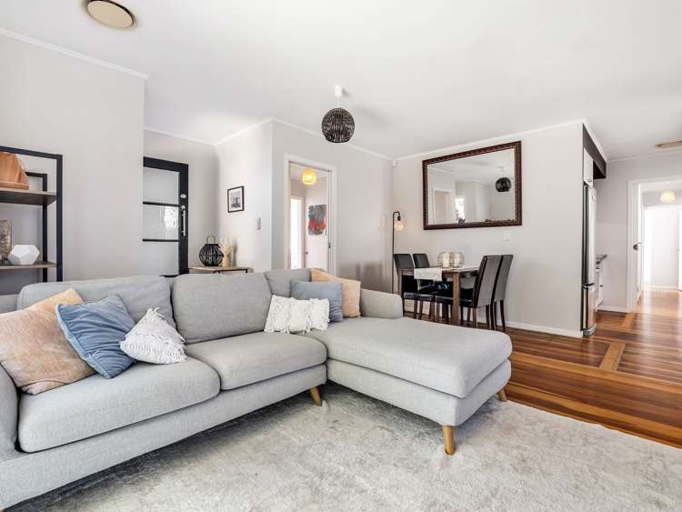 90 Glendale Road Glen Eden_11