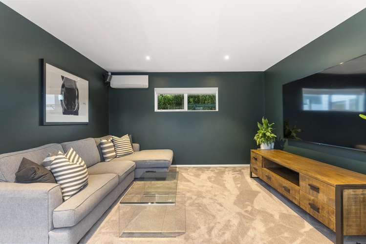 20a Rewarewa Road Te Atatu Peninsula_11