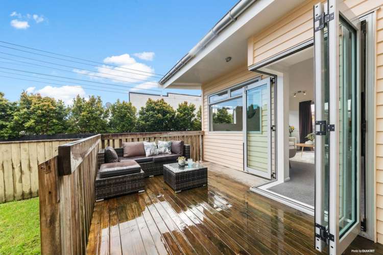 686 Te Atatu Road Te Atatu Peninsula_11