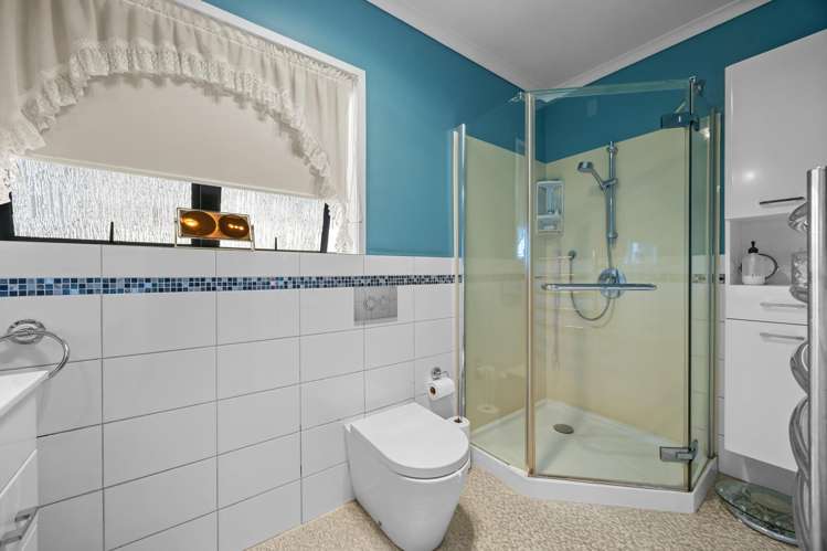 1/43 Devon Road Bucklands Beach_13