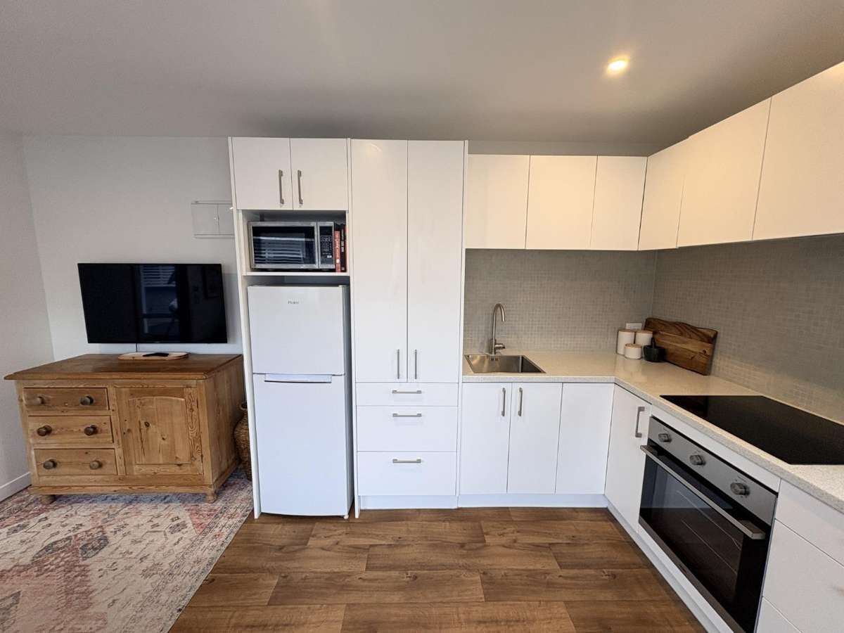 1-Bedroom Beauty on Brookvale 3