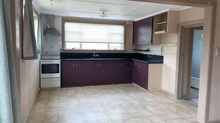 72 Tipahi Street 10811_1