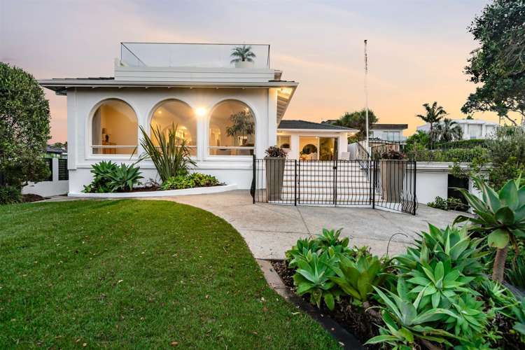 23D Beach Road Castor Bay_11