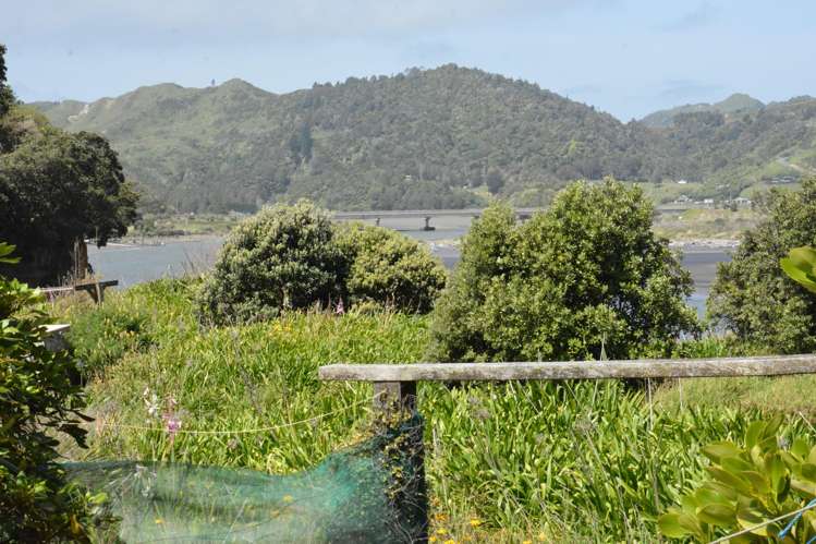 5 Tokopapa Street Mokau_5