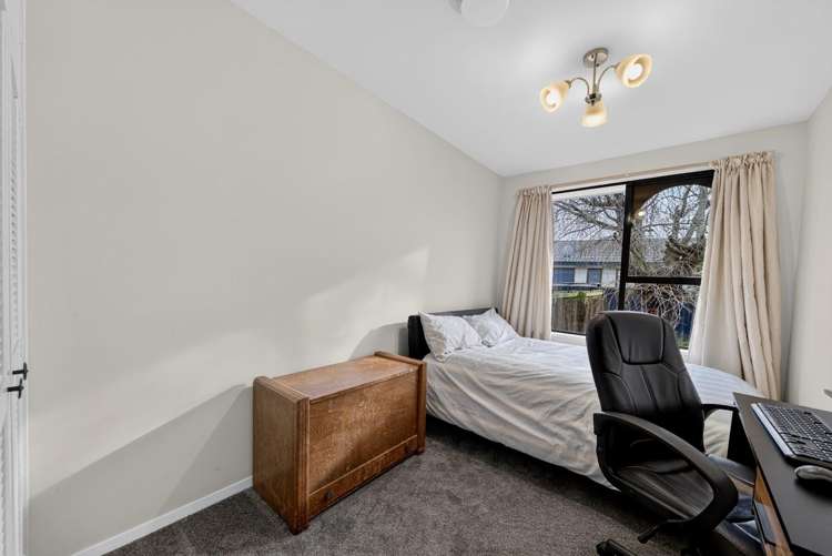 2/44 Chipping Lane Redwood_10