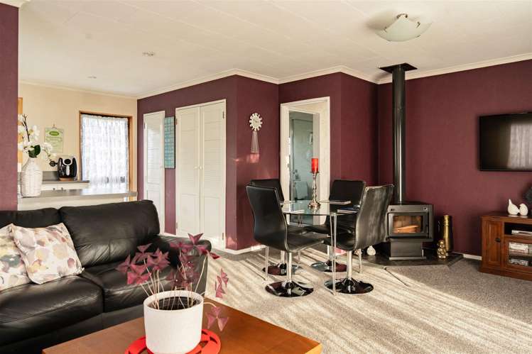 49 Elderlee Street Milton_5