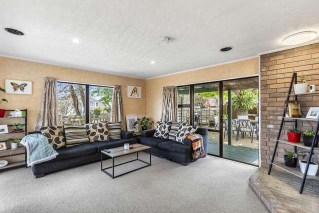 15 Sandgate Avenue Botany Downs_1