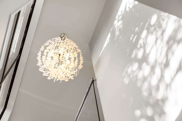 1 Selwyn Crescent Forrest Hill_9