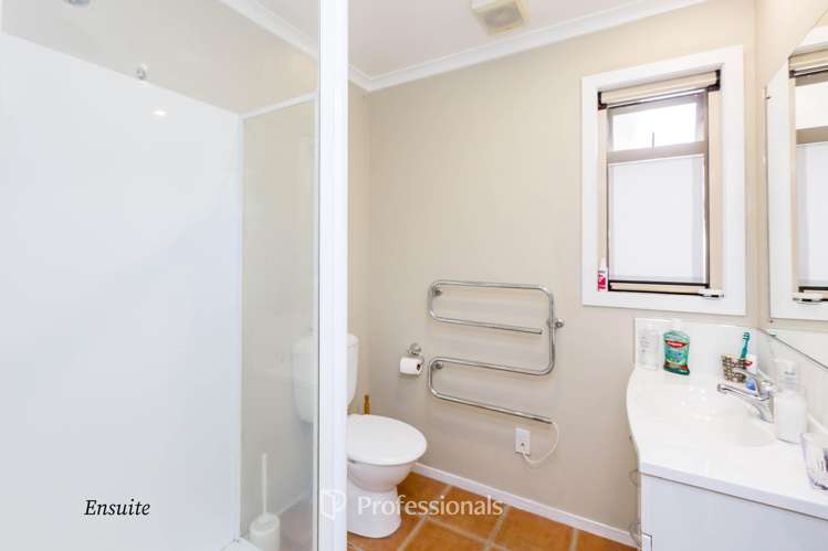 27B Thackeray Street Trentham_13