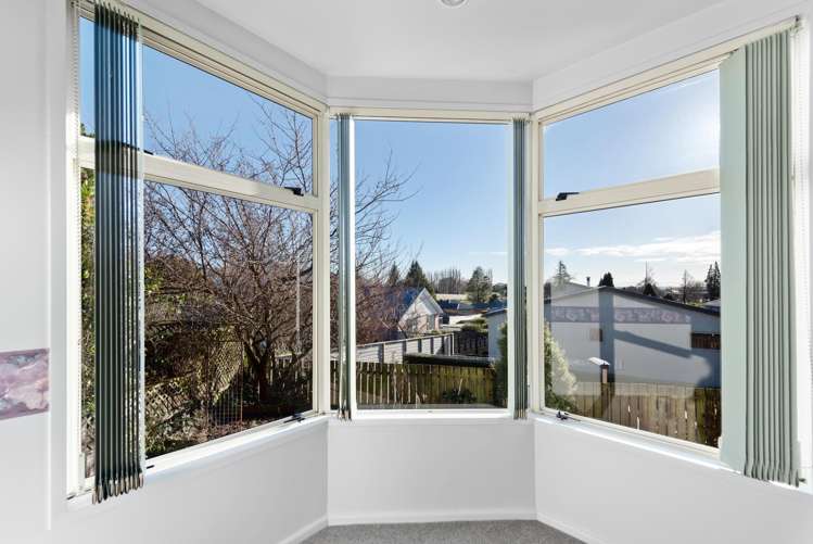 43 Aotea Crescent Gore_15