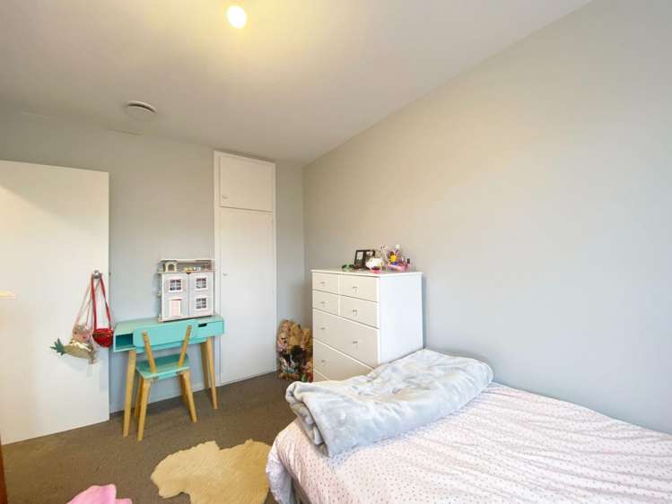 2/34 Vienna St Waltham_12
