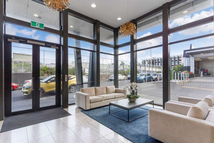 406/10 Lion Place Epsom_30