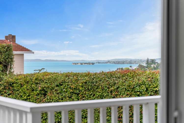 129 Bleakhouse Road Mellons Bay_1