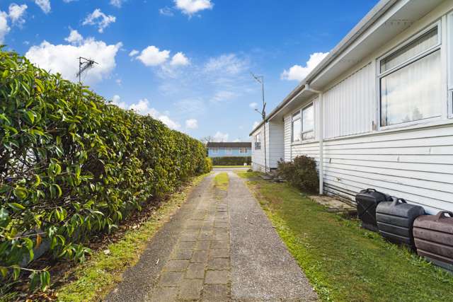 6 Tamakui Grove Turangi_1