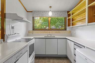 33 Hinekura Avenue_2