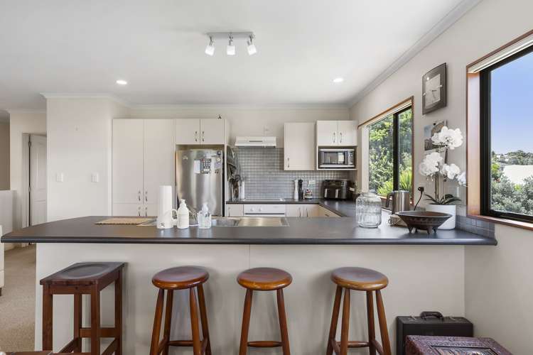 70 Palmgreen Court Stanmore Bay_5