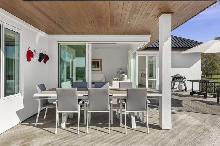 397 Grasslands Drive Cambridge_17