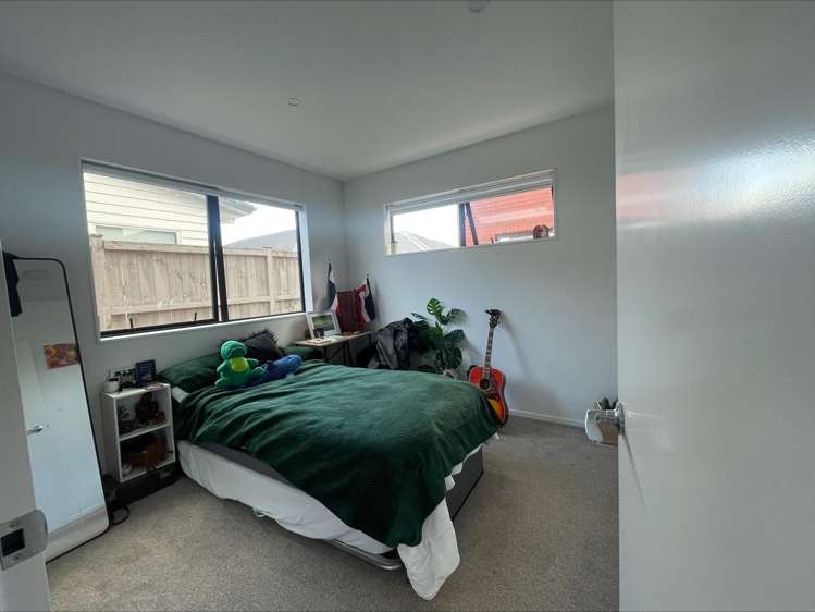 34 PEPENE AVE "WAIATA SHORES" Takanini_11