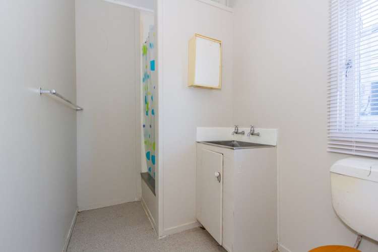 35a Roberts Road Te Atatu South_21