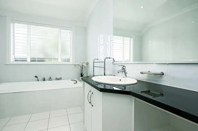 109 Kent Terrace Taradale_18