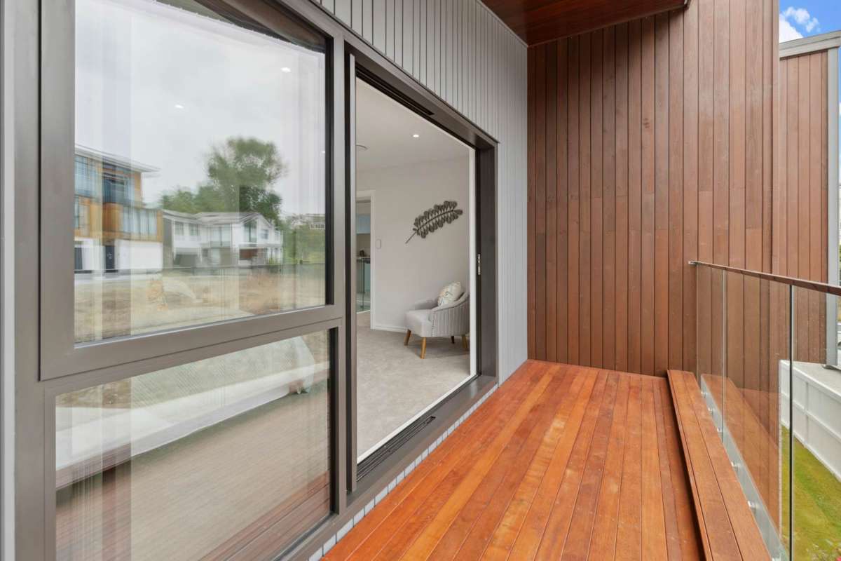 8/42 Codrington Crescent_2