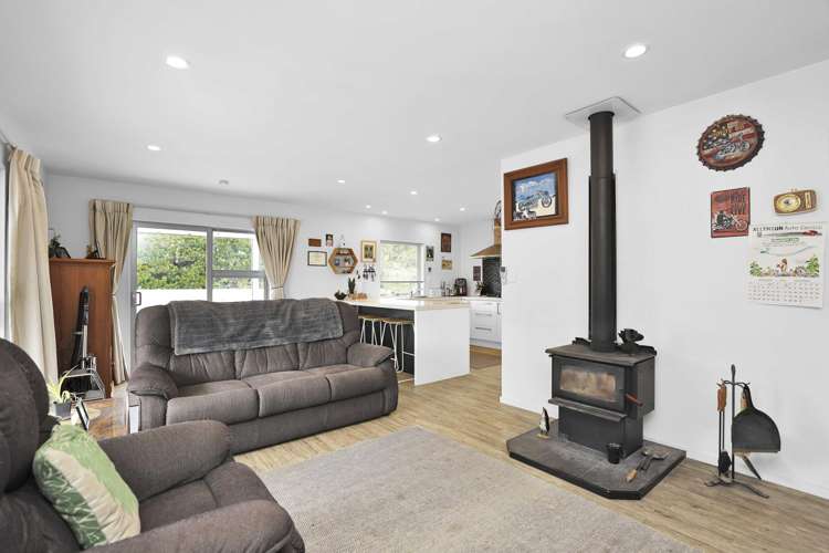 227 Racecourse Road Allenton_7