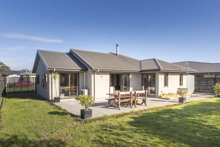 17 Walnut Grove Kelvin Grove_2