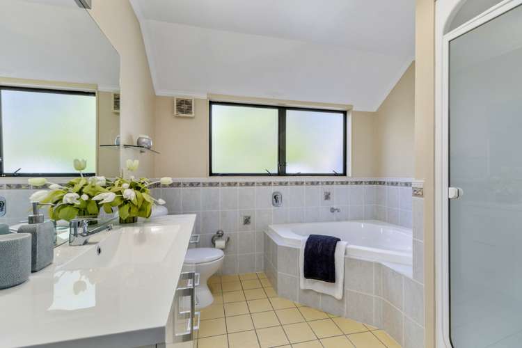 72 Rame Road Greenhithe_11