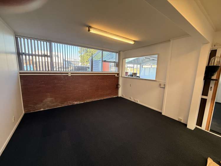 76 Delta Avenue New Lynn_7